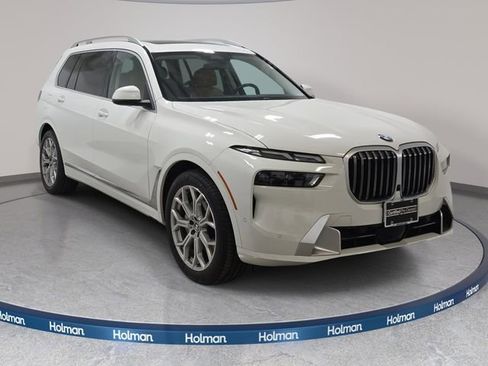 Certified 2025 BMW X7 xDrive40i AWD/4WD image 3
