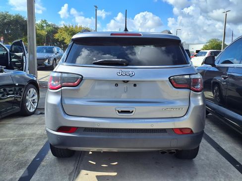 Used 2018 Jeep Compass Limited w/ Navigation Group FWD image 7