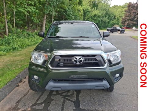 Used 2014 Toyota Tacoma 4x4 Double Cab w/ SR5 Package image 2