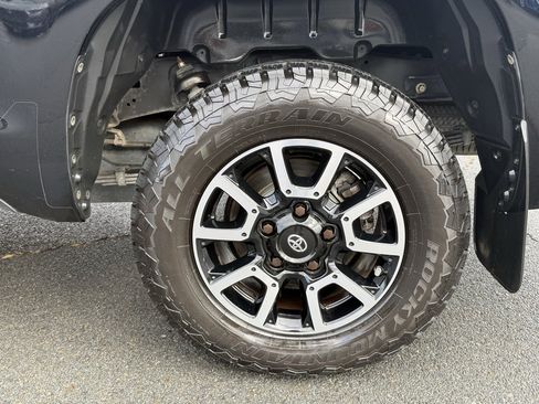 Used 2016 Toyota Tundra SR5 image 11