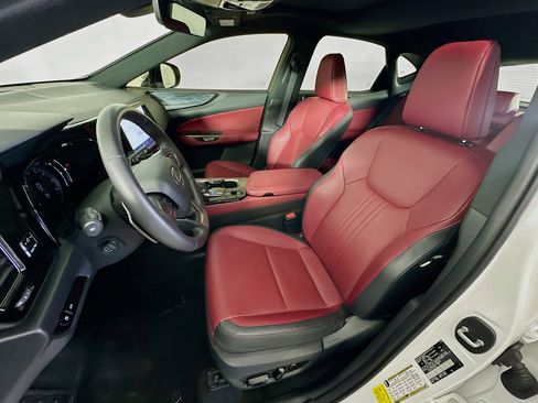 Used 2025 Lexus NX 250 FWD w/ Towing Package (2000 Lbs) image 13