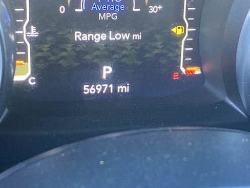 Used 2022 Jeep Gladiator Mojave w/ Dual Top Group image 30