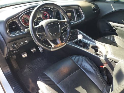 Used 2016 Dodge Challenger SRT Hellcat image 17