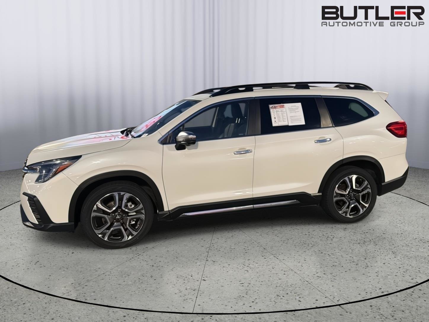 Used 2023 Subaru Ascent Touring AWD/4WD image 3