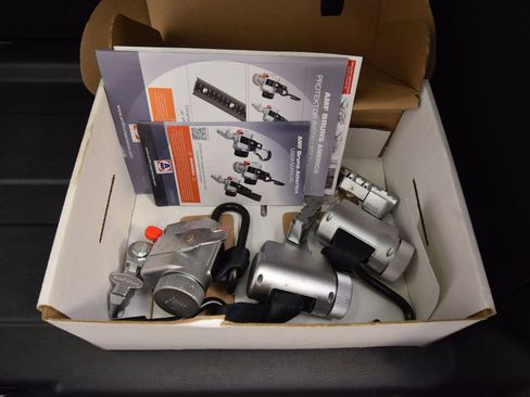 Used 2022 Toyota Sienna XLE image 46