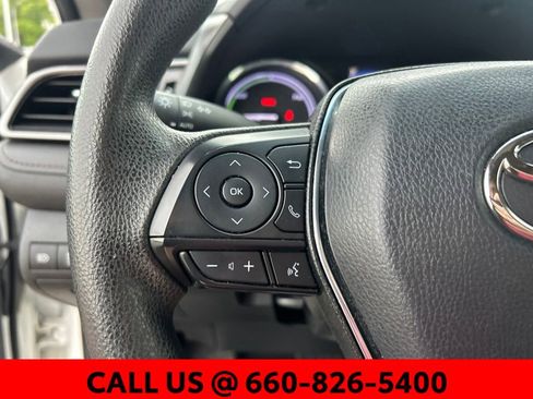 Used 2020 Toyota Camry LE FWD image 15
