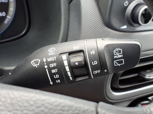 Used 2022 Hyundai Kona SEL w/ Cargo Package FWD image 27
