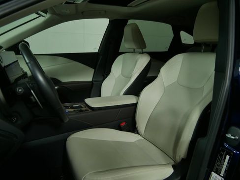 Used 2024 Lexus RX 350 Premium w/ Cold Area Package AWD/4WD image 11
