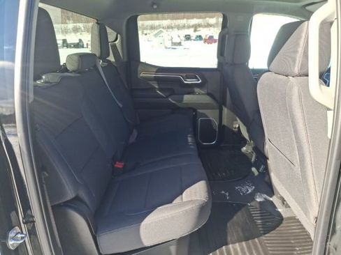 Used 2024 Chevrolet Silverado 1500 RST image 30