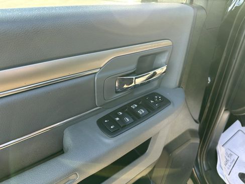 Used 2018 RAM 1500 Big Horn AWD/4WD image 18