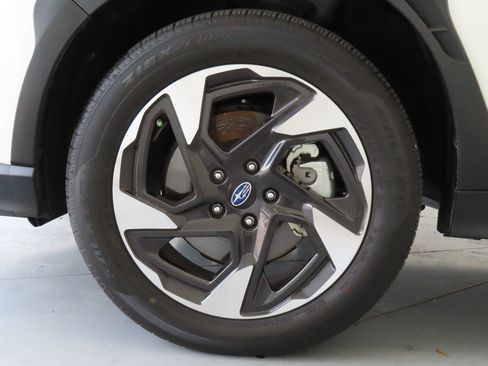 Certified 2025 Subaru Crosstrek 2.5i Limited AWD/4WD image 28