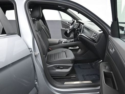 New 2026 Volkswagen Atlas Cross Sport SEL image 14