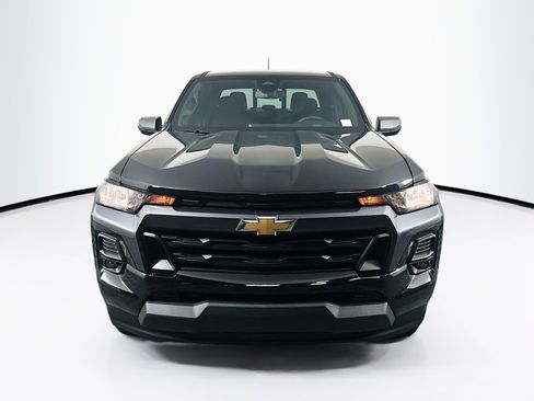 Used 2024 Chevrolet Colorado LT w/ LT Convenience Package image 2
