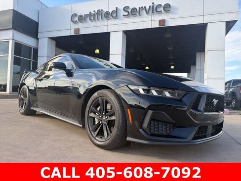 Used 2024 Ford Mustang GT RWD image 1