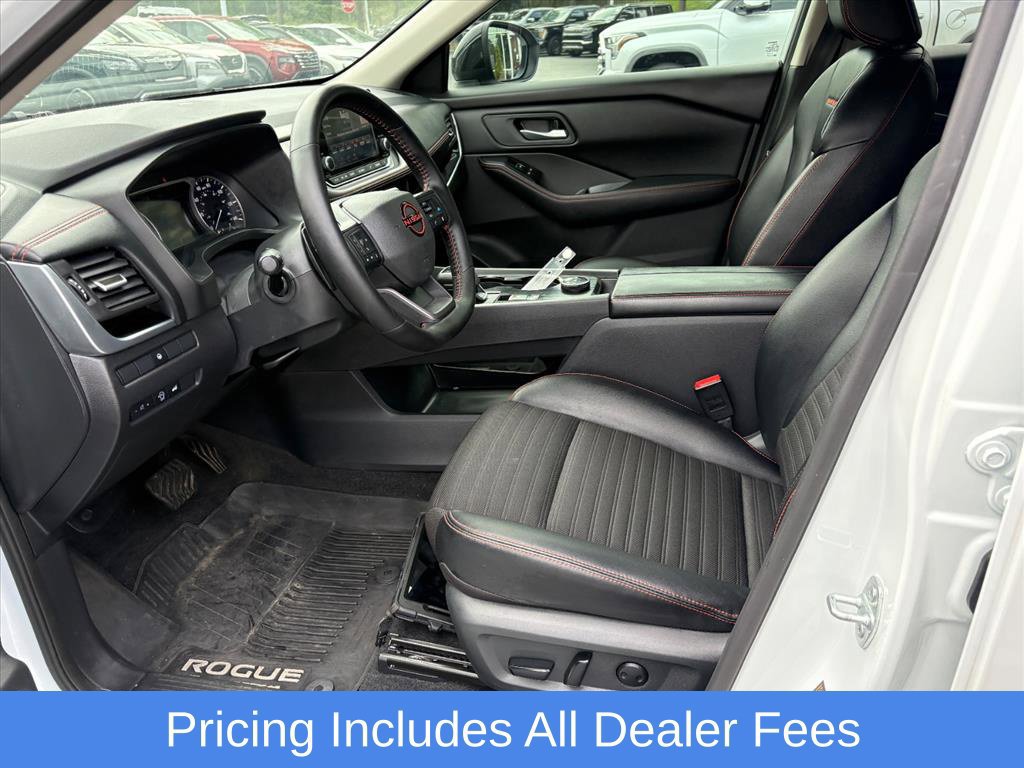 Used 2026 Nissan Rogue SV w/ Rock Creek Premium Package AWD/4WD image 17