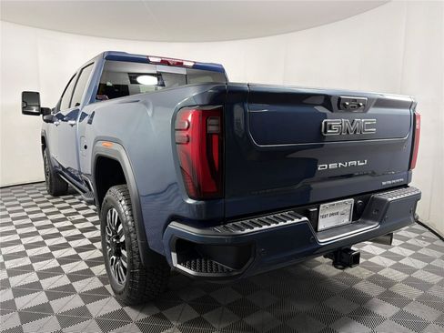 New 2026 GMC Sierra 2500 Denali Ultimate AWD/4WD image 4
