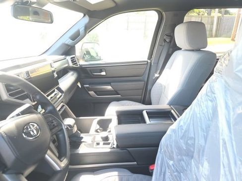 Certified 2025 Toyota Tundra SR5 AWD/4WD image 13