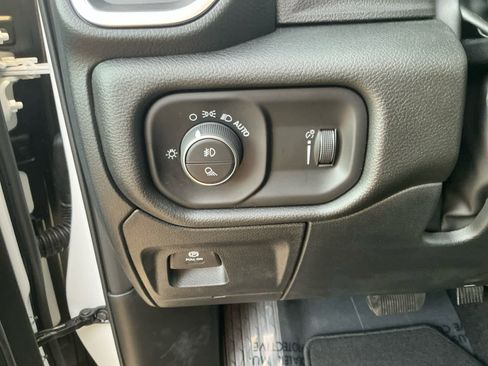 New 2026 RAM 1500 Express image 22