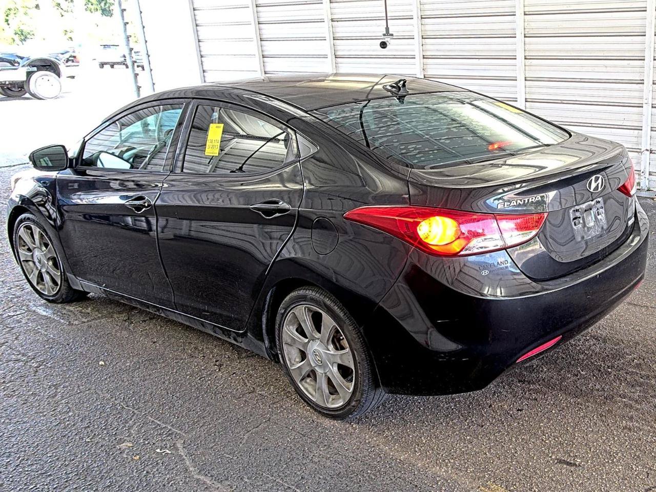 Used 2013 Hyundai Elantra Limited w/ Technology Pkg FWD image 5