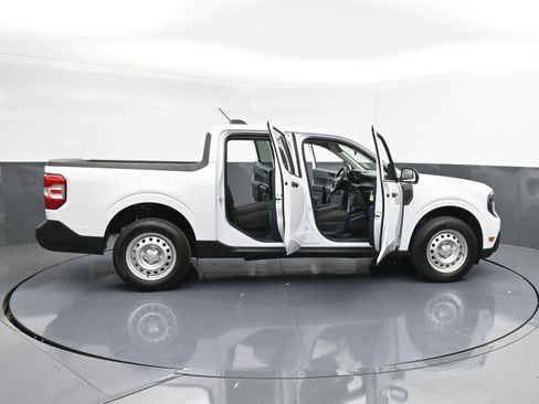 Used 2025 Ford Maverick XL w/ Equipment Group 102A image 36