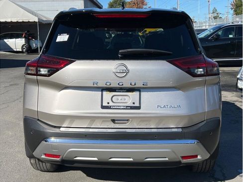 Used 2022 Nissan Rogue Platinum w/ Head-Up Display Package image 4