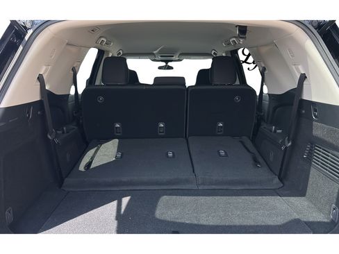 Used 2025 Nissan Pathfinder S AWD/4WD image 10