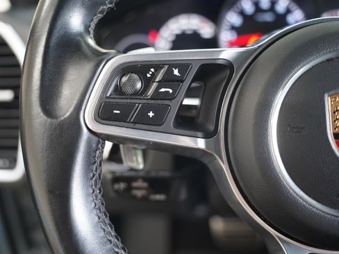 Used 2019 Porsche Cayenne S AWD/4WD image 13