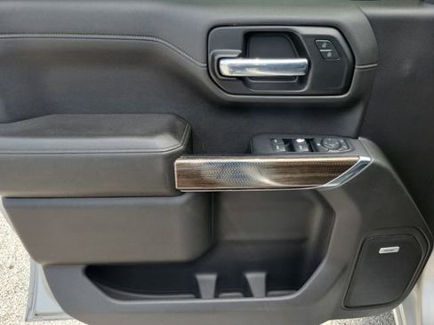 Used 2020 Chevrolet Silverado 1500 RST w/ Texas Edition RWD image 15