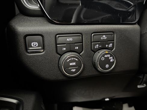 New 2026 Chevrolet Silverado 1500 LT image 31