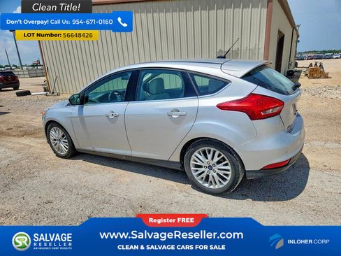Used 2017 Ford Focus Titanium FWD image 3