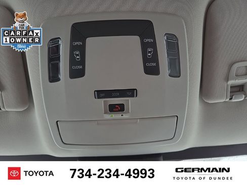 Used 2025 Toyota Sienna LE image 36