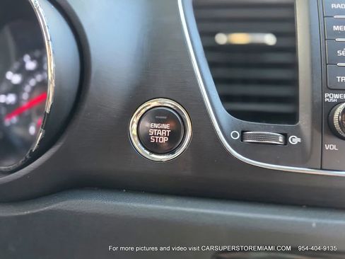 Used 2021 Kia Sedona EX image 50