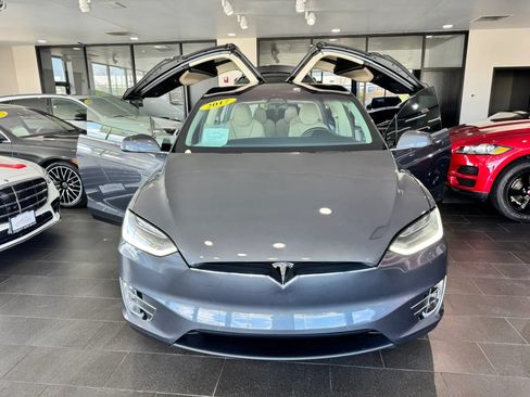 Used 2017 Tesla Model X 90D AWD/4WD image 9