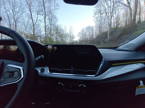 New 2026 Chevrolet Trax LT image 13