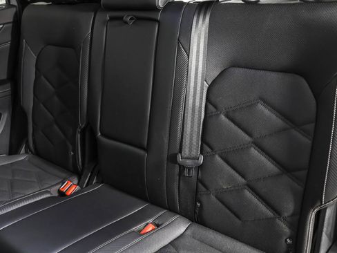 Used 2024 Volkswagen Atlas Cross Sport SE image 36