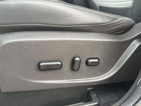 Used 2019 Ford Escape SE AWD/4WD image 17