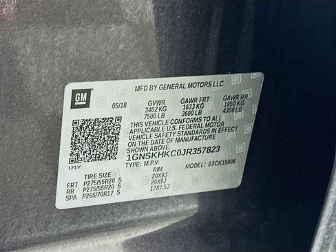 Used 2018 Chevrolet Suburban LT w/ LT Signature Package AWD/4WD image 12