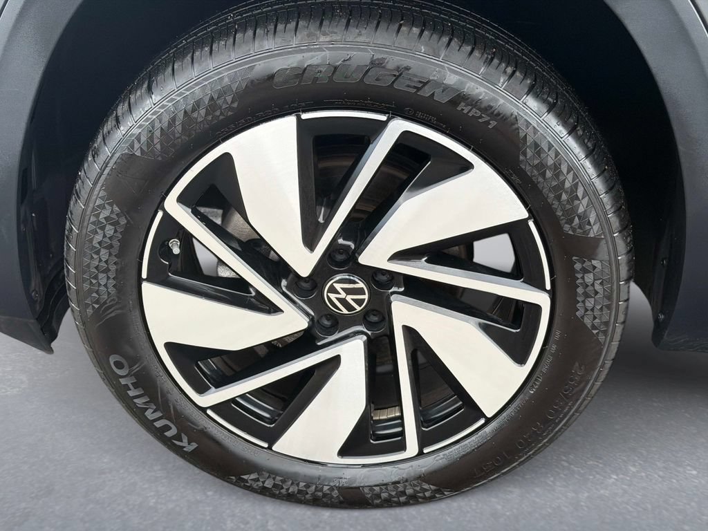 Used 2025 Volkswagen Atlas SE FWD image 9