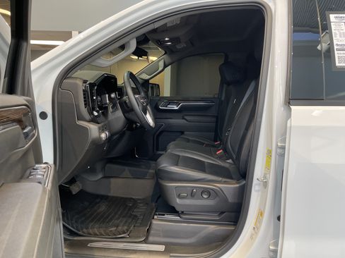 Used 2024 GMC Sierra 1500 Elevation AWD/4WD image 18