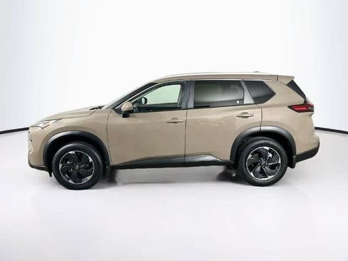 Used 2024 Nissan Rogue SV w/ SV Premium Package FWD image 3