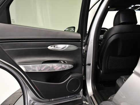 Used 2025 Genesis GV70 3.5T Sport w/ Sport Advanced Package image 39