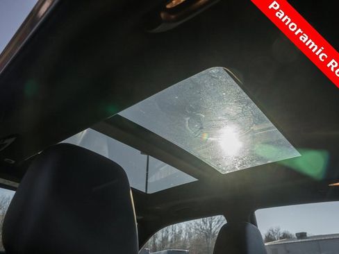 Used 2023 Chrysler 300 S image 8