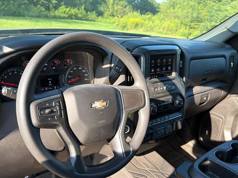 Certified 2024 Chevrolet Silverado 1500 Custom AWD/4WD image 8