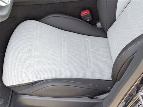 New 2026 Mercedes-Benz E 53 AMG e 4MATIC Sedan image 4