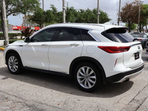 Used 2019 INFINITI QX50 Essential w/ Premium Audio Package image 8