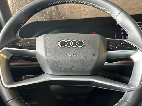 Used 2025 Audi Q5 Premium Plus w/ Premium Plus AWD/4WD image 22