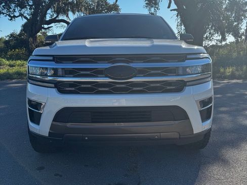 Used 2024 Ford Expedition King Ranch image 8