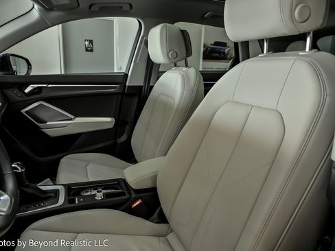 Used 2023 Audi Q3 2.0T Premium Plus image 23