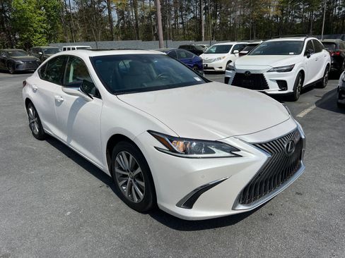 Used 2021 Lexus ES 350 w/ Premium Package image 4