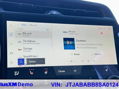 Used 2025 Lexus RZ 300e w/ Accessory Package (Z2) image 33